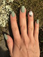 kaki mat et fleurs or 1.JPG